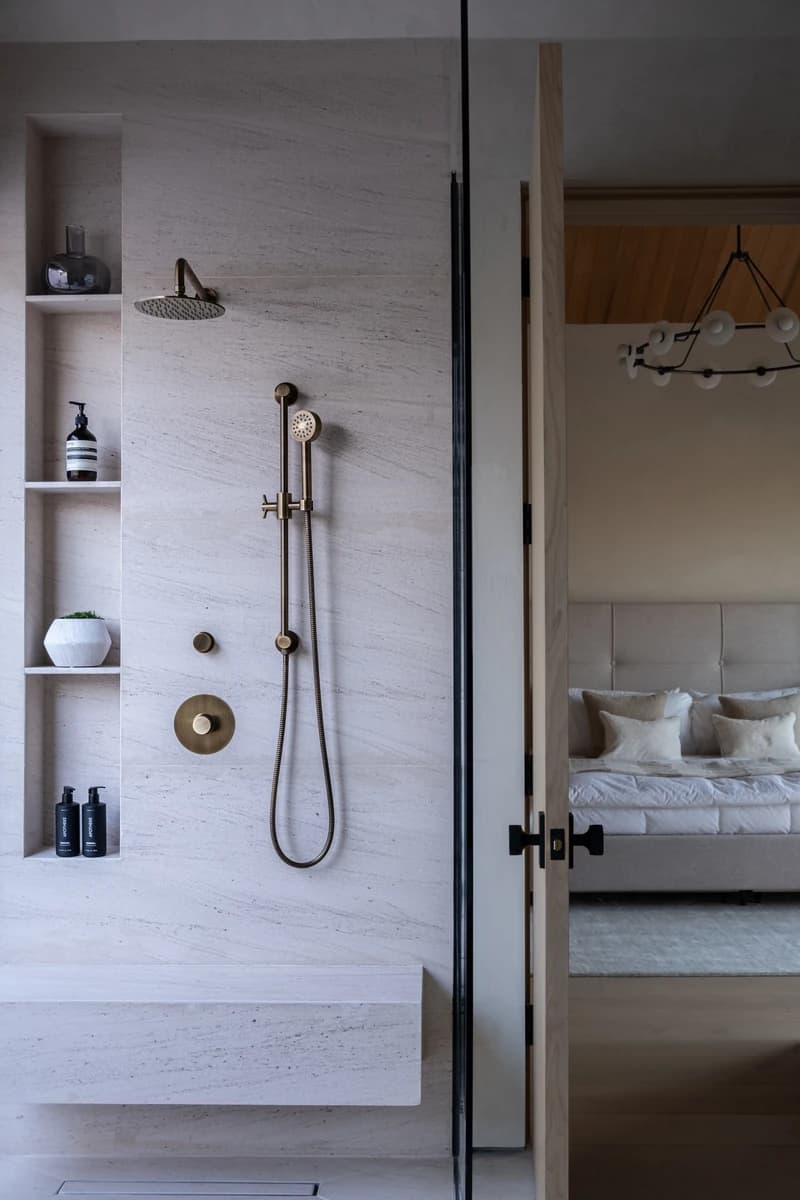 Greenleaf — Master Bath